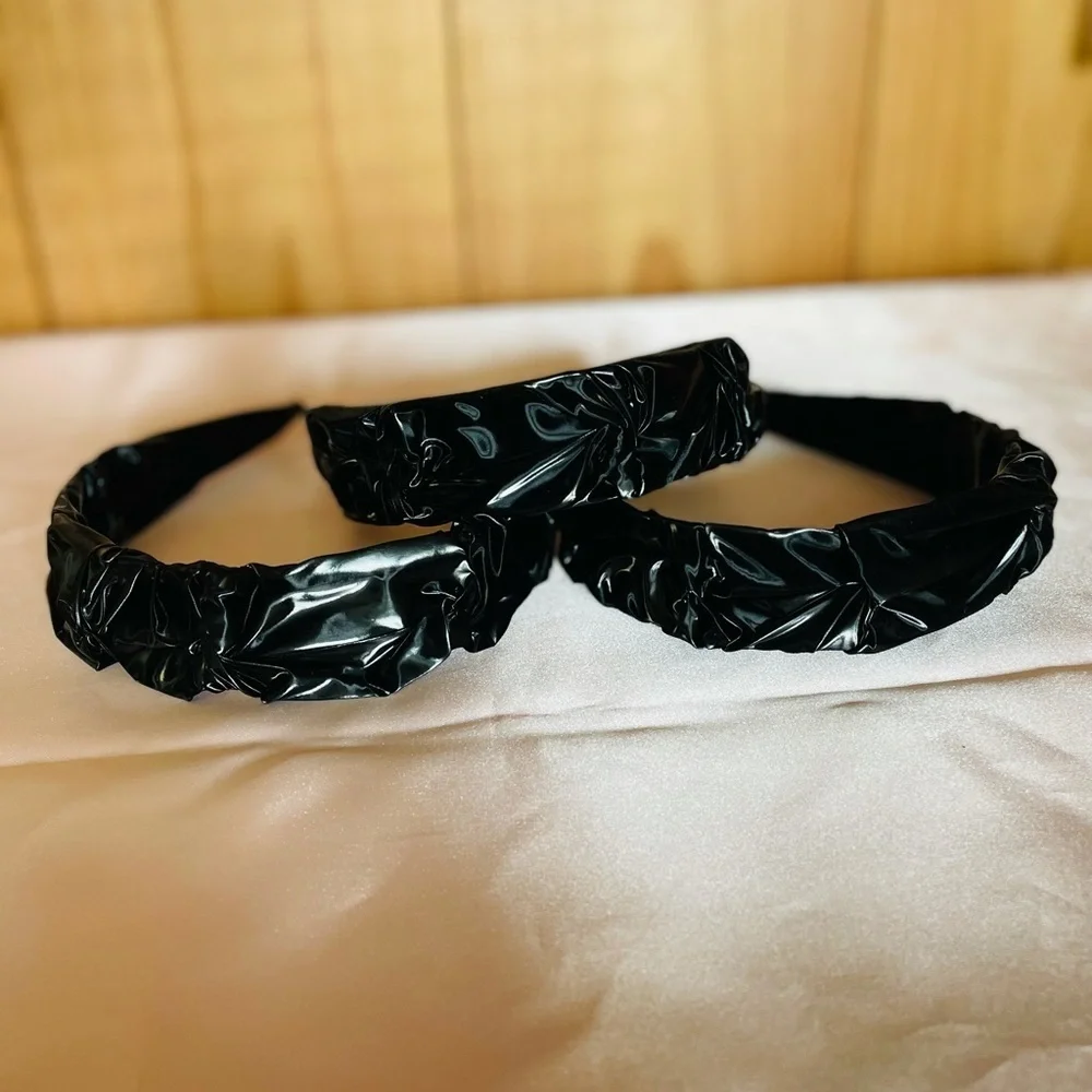 Black Faux Leather Wrinkled Fashion Headband